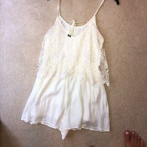 White flowy romper. Size medium